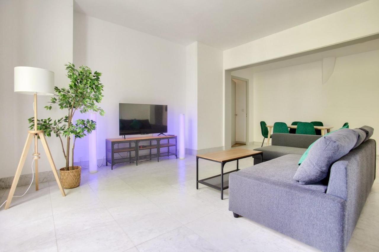 2 Bedrooms Tour Eiffel Rapp Paris Ngoại thất bức ảnh